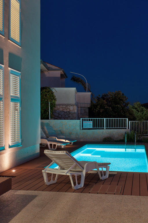 Apartmani Gavran Sevid Exterior photo