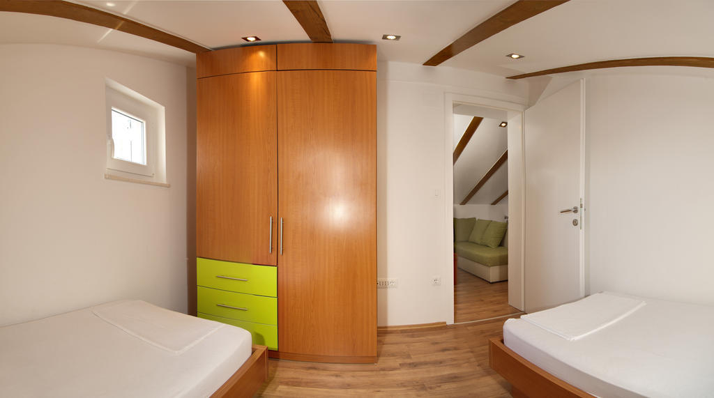 Apartmani Gavran Sevid Room photo